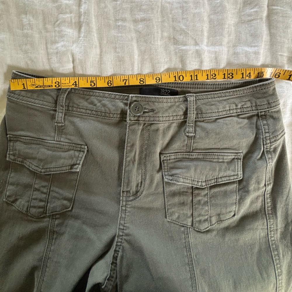 1822 Olive Green Wide Leg Cargo Pants Sz 8/29 - Picture 2 of 12